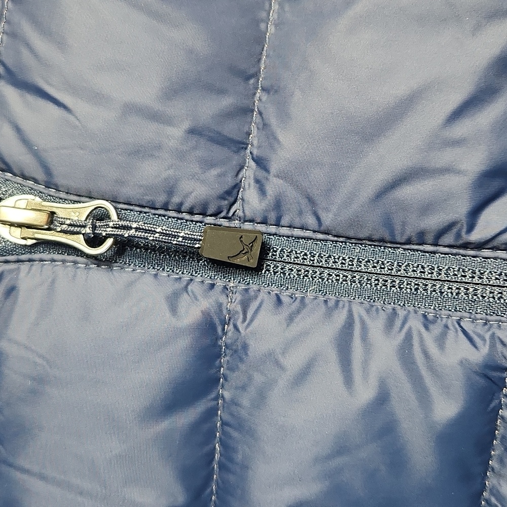 Eddie Bauer Men’s 650 Down Jacket – Blue/Navy with Gold Lining – Size L – NWT - Picture 3 of 9